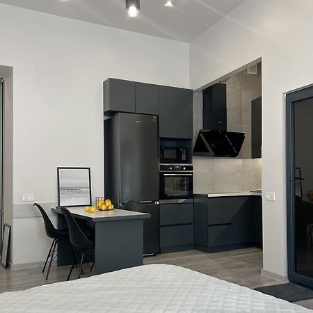Miamo Apart Городоцька 45 Leópolis Exterior foto