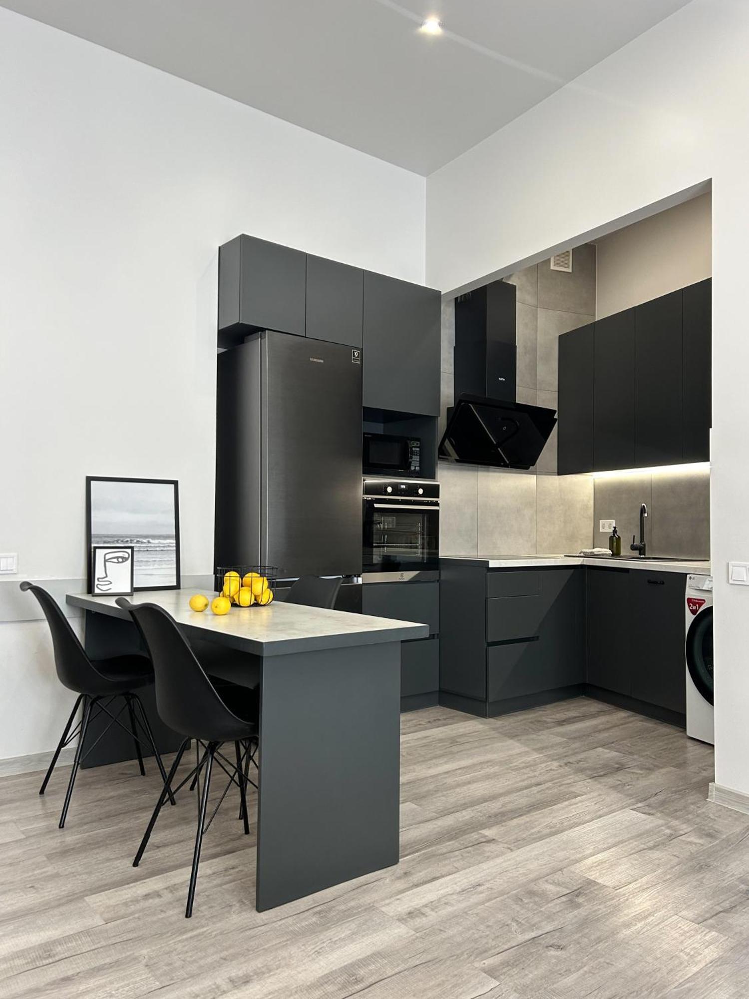 Miamo Apart Городоцька 45 Leópolis Exterior foto